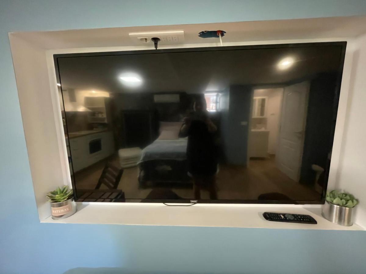 Pod Room, Free Parking