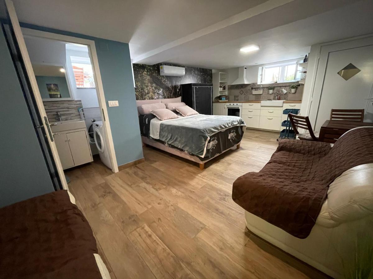 Pod Room, Free Parking Apartmán *