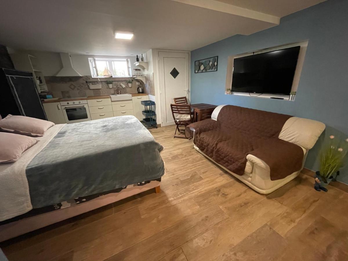 Apartment Pod Room, Free Parking