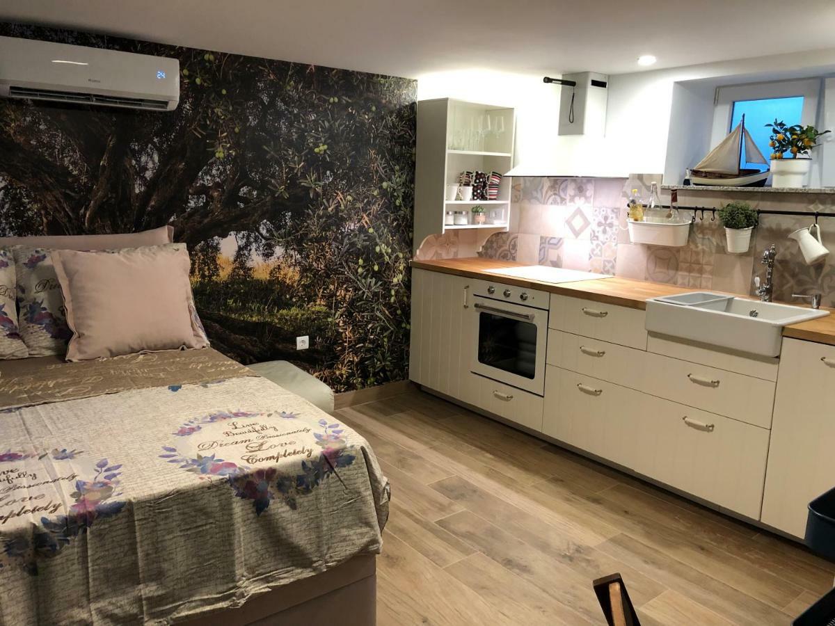 Pod Room, Free Parking Apartmán
